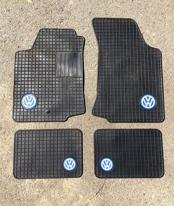Volkswagen Original Full Set of Rubber All-Weather Floor Mats 1