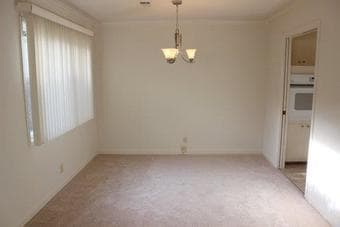 Room for rent DOWNTOWN Palo Alto 3