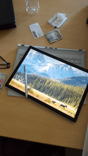 Microsoft Surface Book (128 GB, 8 GB RAM, Intel Core i5 ) 2