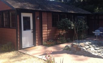 Fully furnished, studio/1 bd room Atherton cottage 1