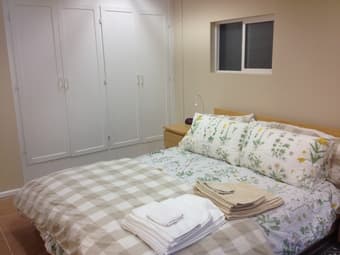 Fully furnished, studio/1 bd room Atherton cottage 2