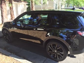 2016 Land Rover Discovery Sport HSE Lux with Black Package - $42950 - 1