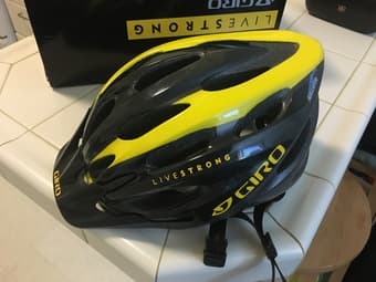 Giro Bicycle Helmet (Medium) 1