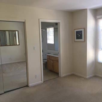 Master Bed & Private Bath 2
