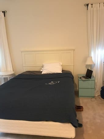 Great master suite in Menlo Park! Available 8/26 to 9/23 3
