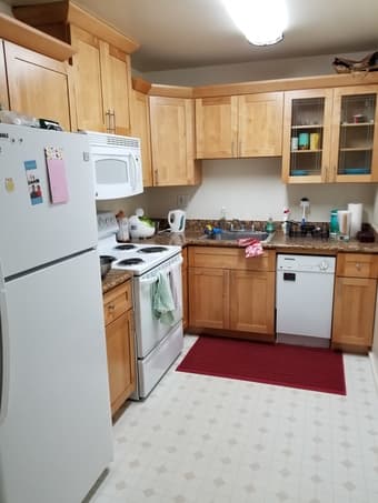 [Female Only] 1br in 2br/1ba apartment in Menlo Park near caltrain 3