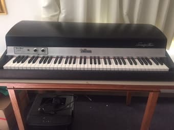 Fender Rhodes 73 Electric Piano 2