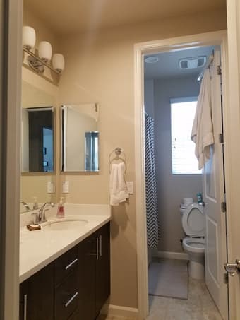 1 Bedroom in new+large home near Menlo Park, Mountain View & Palo Alto 3