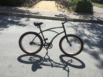 3G Long beach California Cruiser bike (mette black and copper rim) 3