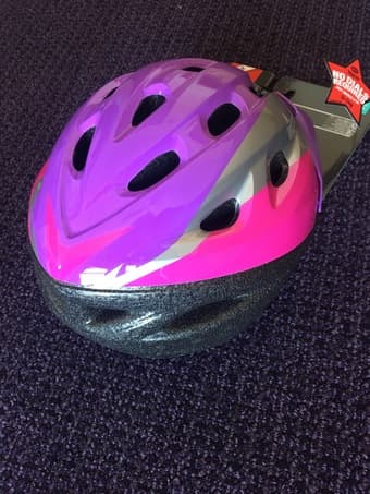 BNWT women's bike helmet M/L 1