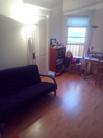Short room share available Palo Alto downtown 1