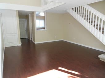 Looking for roomie for spacious Master Bedroom Suite! 1