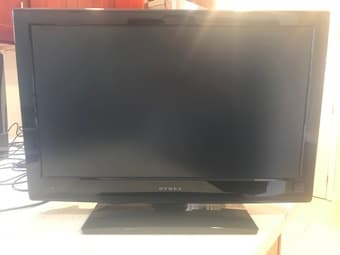 Dynex 26" LCD TV - 720P HD Ready 1