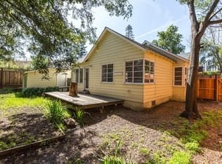 Free stay in Menlo Park Aug 4-9 for dog sitting 1