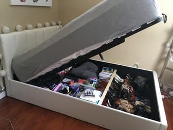 Queen size storage bed 2