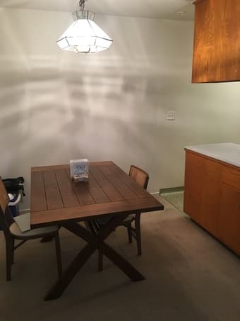Looking for a roommate in 2-Br, 1-Bath near downtown Menlo Park 3