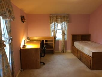 Finished Upstairs Room in House Walk to Stanford 2