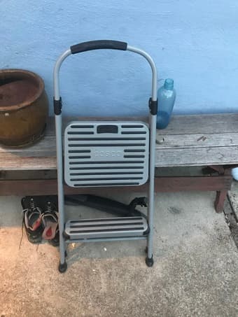 18.	Move-out SALE (Palo Alto) Variable price/ Free 1