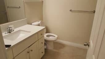 [Jul-Sep'17] Master suite w/ private bath in 3BR apt close to Stanford 1