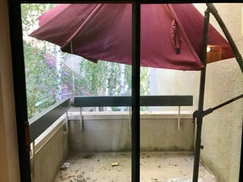 Patio umbrella 10-feet + Oster 0.9 cubic feet microwave 2