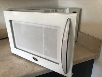 Oster Microwave 2