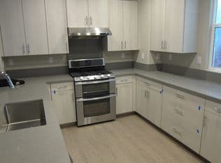 Room available in East Palo Alto 3