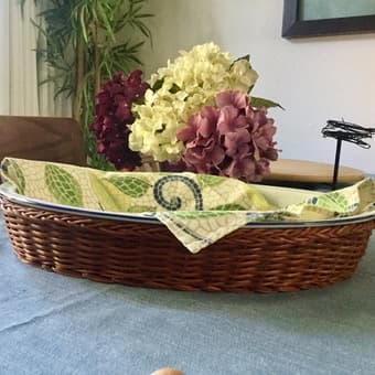 VERY CUTE AND ELEGANT BAKING DISH AND BASKET 1