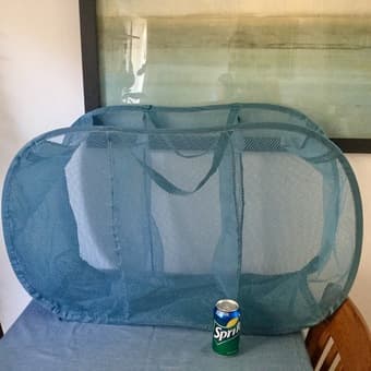 FOLDABLE LAUNDRY HAMPER 1