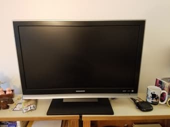 MAGNAVOX 32" 720p LCD HDTV w/HDMI 1