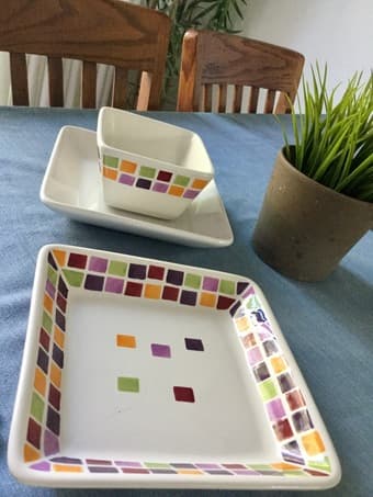 SQUARE SERVING PLATES AND BOWL 1