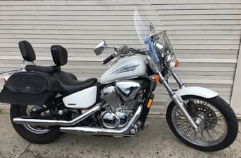 HONDA SHADOW VLX DELUXE (600cc) 1