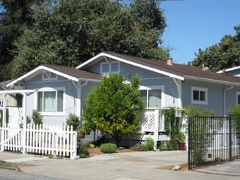 Bright Redwood City Two Bedroom House, Yard, HWF, Granite, Parking 1