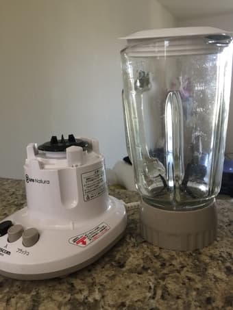 Moving Sale 回国甩卖 - desks, kitchen electronics, bike light & more! 3