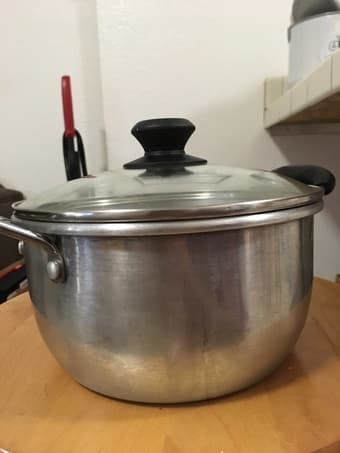5qt pot for sale GREAT CONDITION 1