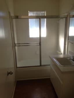 Spacious Living Room in Mountain view near shopping center - $850 3