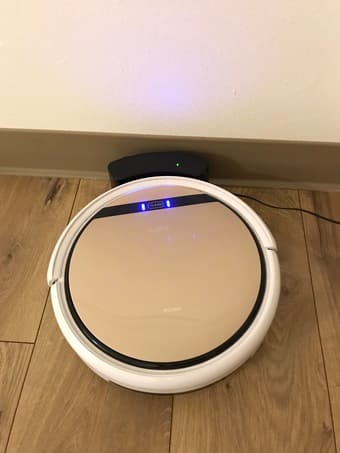 Vacuum robot 1