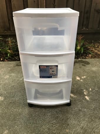 Two plastic drawers 1