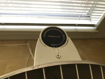 A heating fan 3