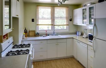 East Palo Alto 4BR 2BA House Available 2