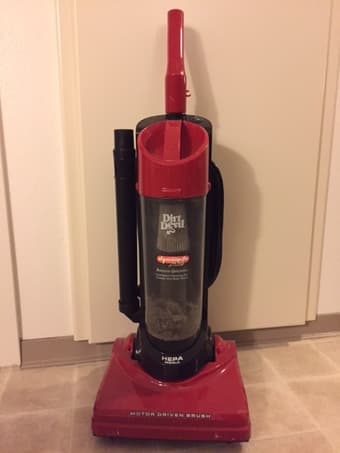 Dirt Devil Dynamite vacuum cleaner - excellent condition 1