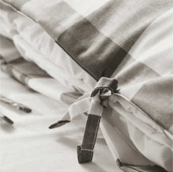 <<!>> Comforter, pillows, cases, duvet case, etc 1