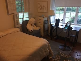 Spacious private bedroom + bathroom in Atherton 1