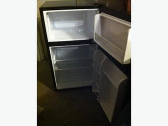 mini fridge with freezer 2