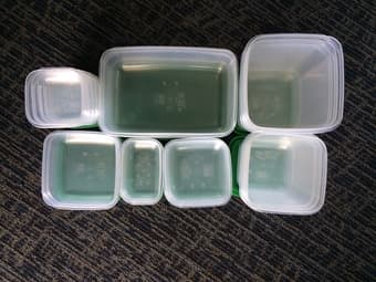 24 PIECE Tupperware / Food container set 1