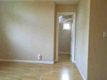 2 rooms combined, large bay window & private room for full-size bed :) 2