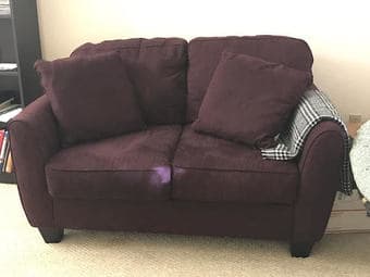 Beautiful plum couch in excellent condition - San Mateo 2