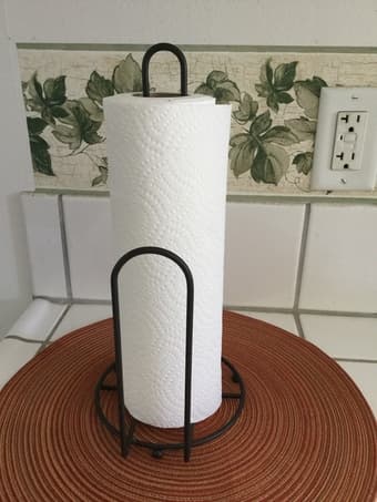 PAPER TOWELS HOLDER 1