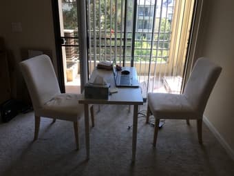 [Moving sale, Delivery available] table, chairs, blender, trash can 1