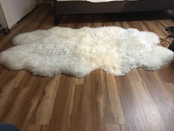 4-pelt real sheepskin rug 1