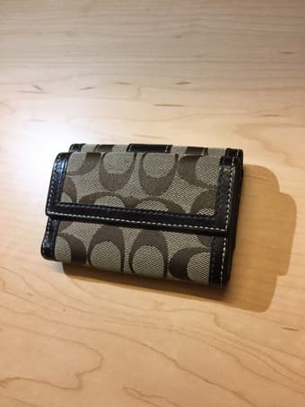 like new coach wallet 1